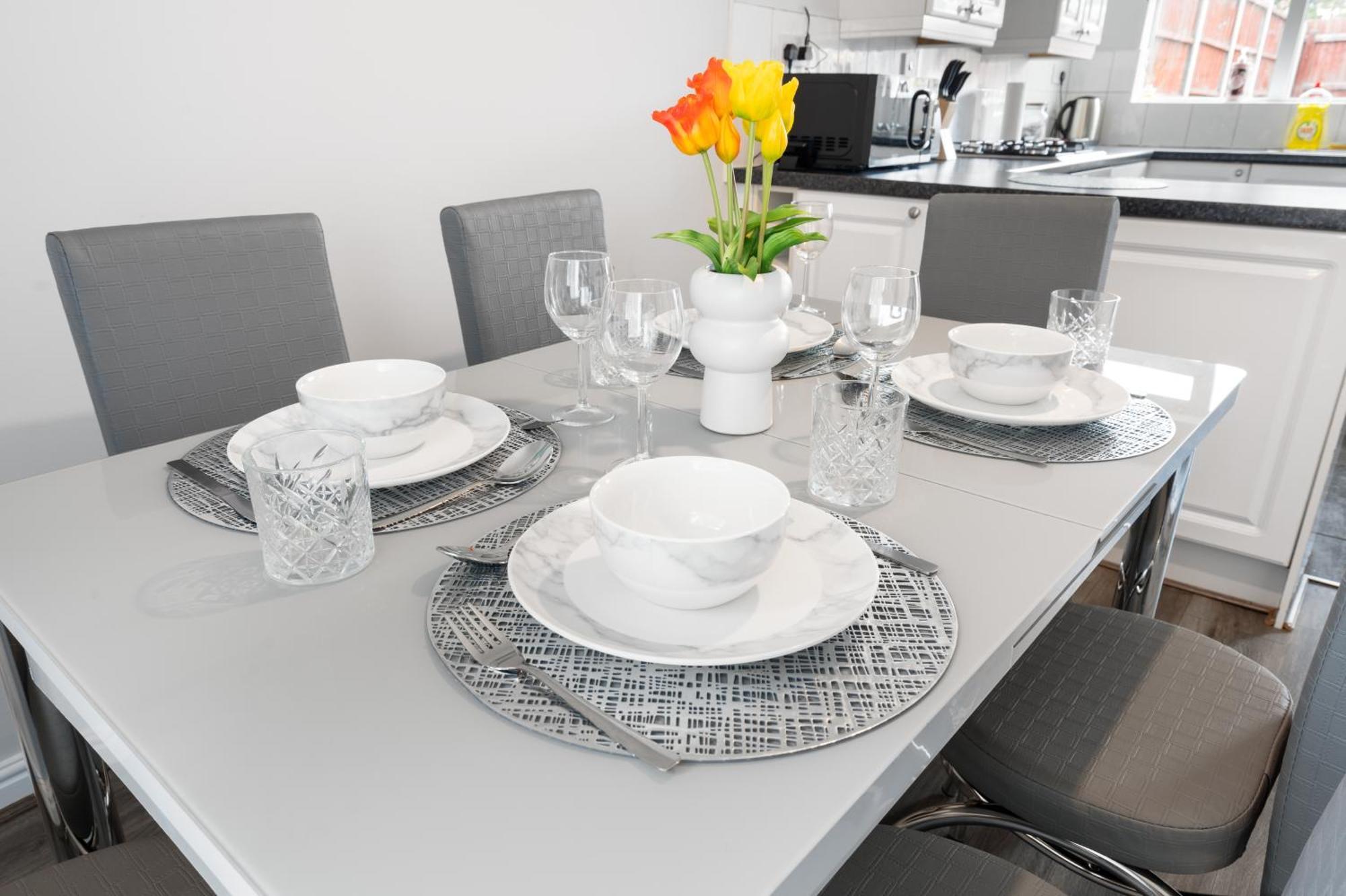 A Charming 3 Bed Home Next To Nec And Birmingham International Airport Marston Green Экстерьер фото
